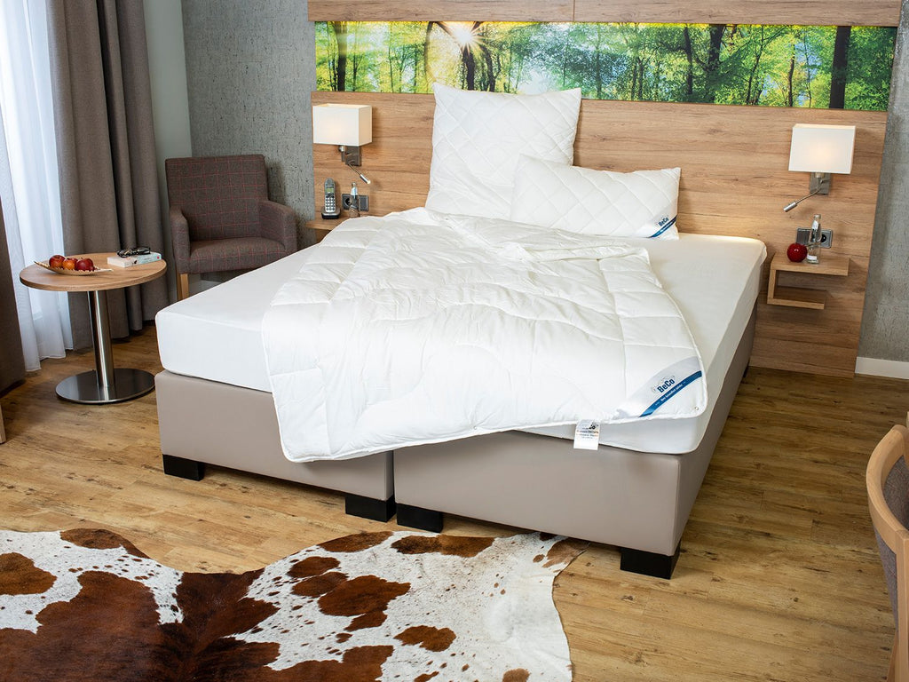 Couette 4 saisons, Proneem, avec protection anti-acariens, 100 % coton