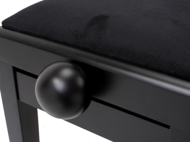 Banquette piano