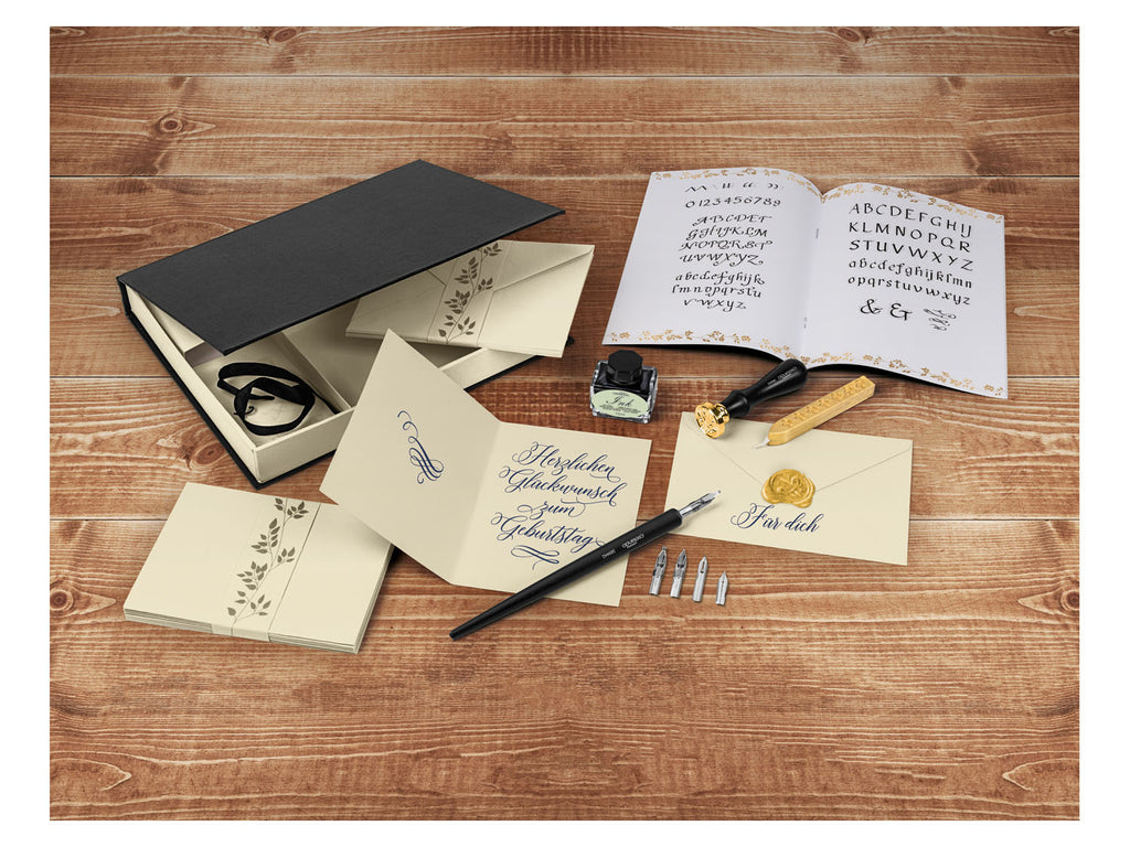 Set de calligraphie, 30 pièces