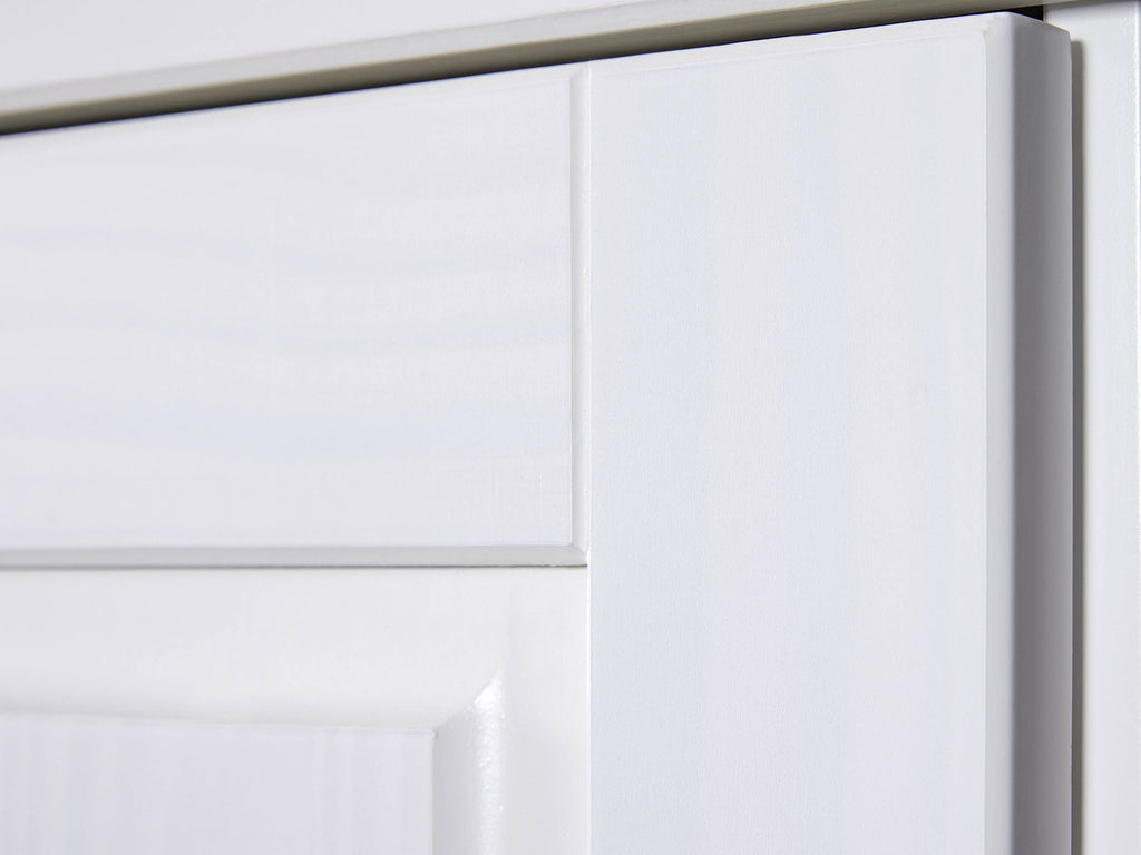 Armoire à vêtements en pin massif, veines naturelles