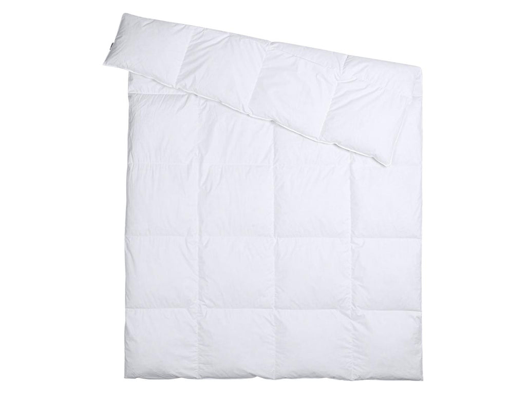 Couette garnie de plumes et de duvet, 240 x 220 cm