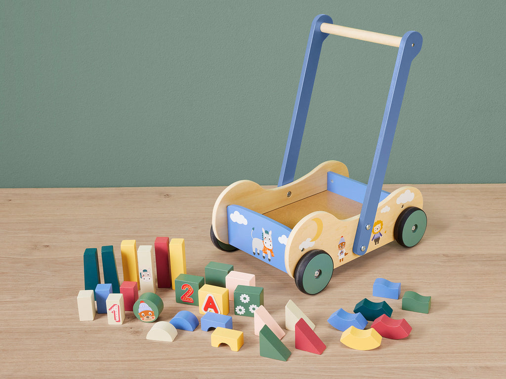 Chariot à pousser ou cube de motricité en bois