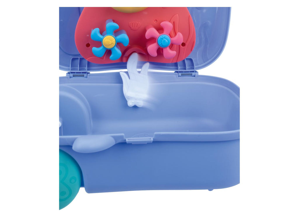Valise à roulettes avec jouets de plage