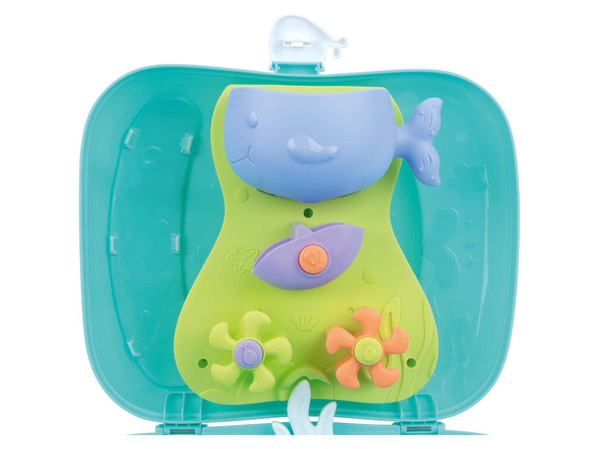 Valise à roulettes avec jouets de plage