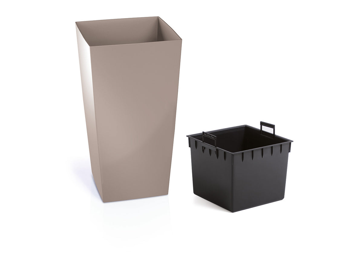 Pot de fleurs Urbi Square, en plastique