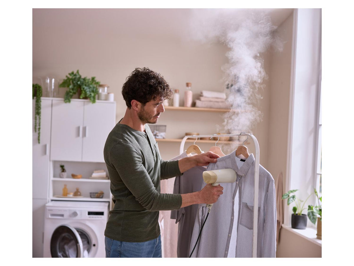 Défroisseur à main