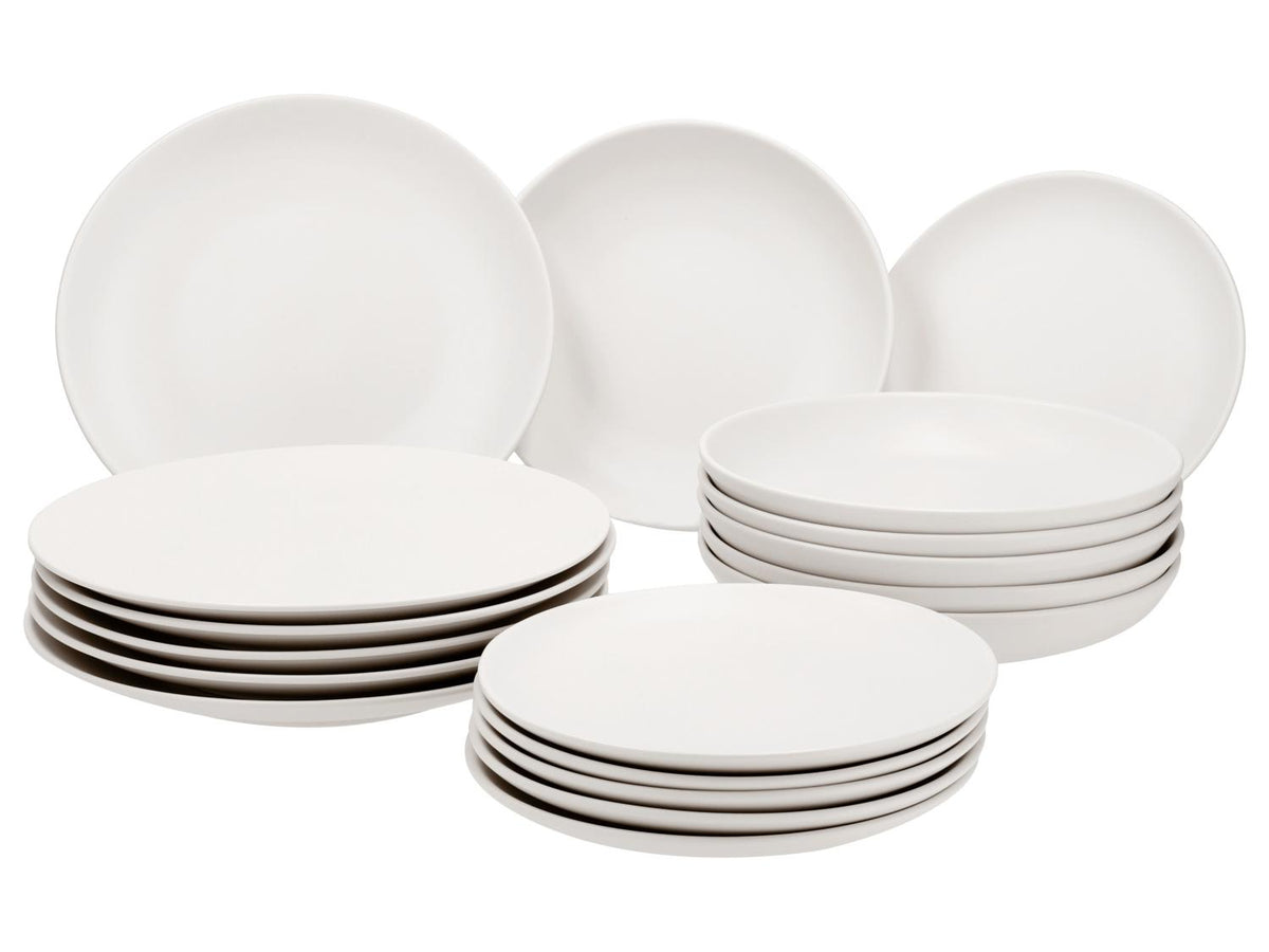 Service de vaisselle en porcelaine, 18 pièces